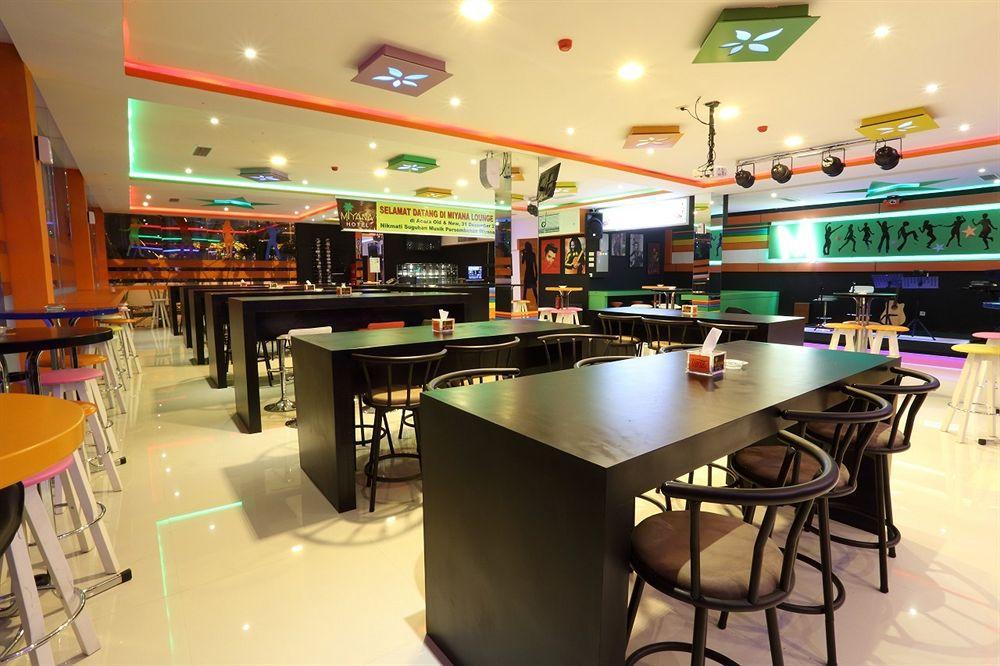 Miyanna Hotel Medan Exterior photo