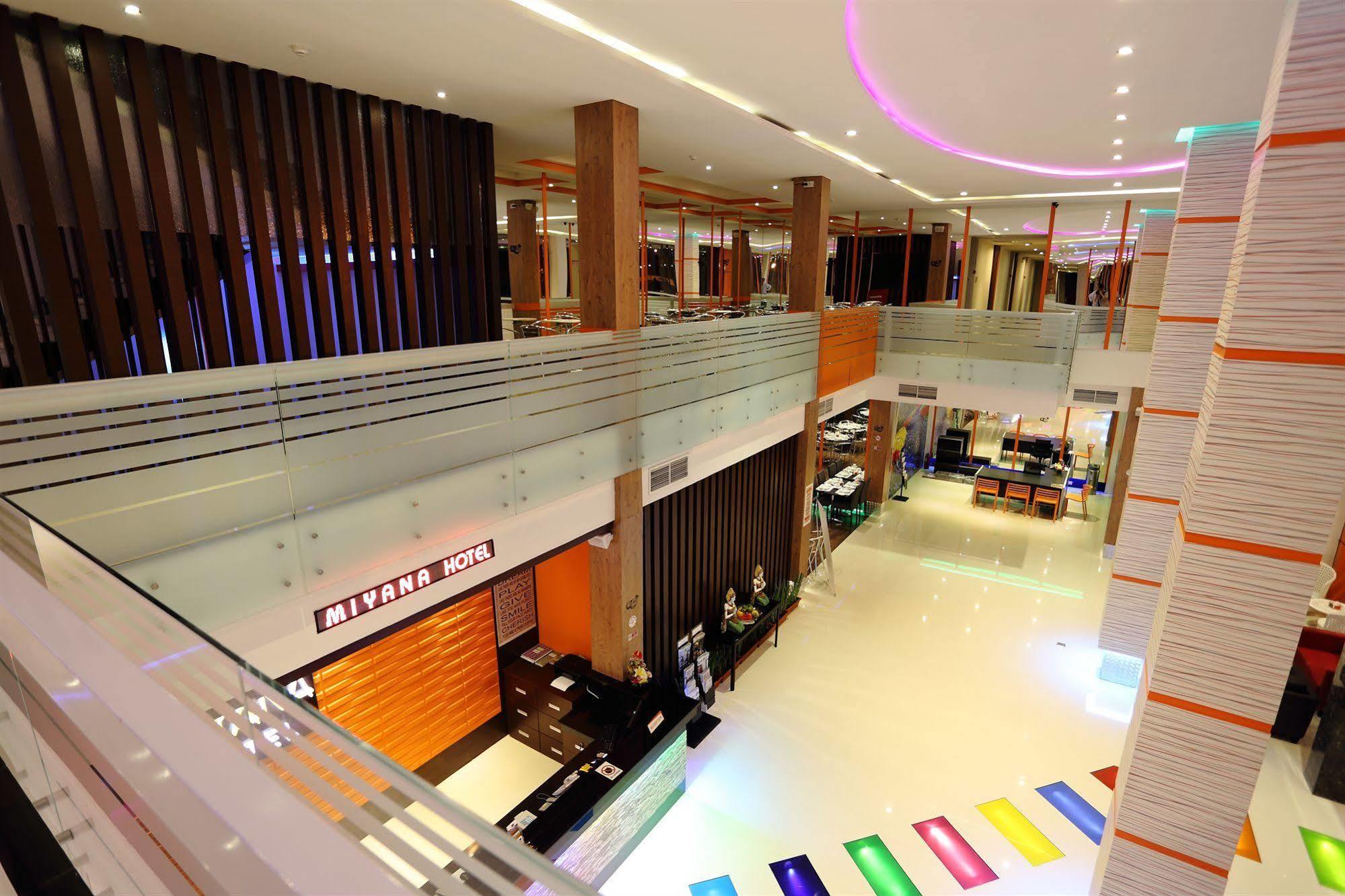 Miyanna Hotel Medan Exterior photo
